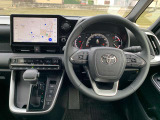 エンジンルームも綺麗に洗浄してから納車致します。普段あまり見ることが無い箇所だからこそ綺麗だと感動しますよね(*&acute;▽`*)