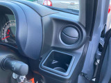 運転席ドリンクホルダー