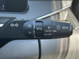 【オートライト(AUTO)】外の明るさをシステムが感知して、自動でヘッドライトが点灯します!ヘッドライトをつけ忘れを防ぐ便利機能です。