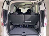 【ラゲッジスペース】ラゲッジスペースは広々です。ほかにもシートアレンジが可能です。