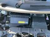 エンジンルームはきれいな状態です。