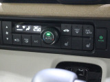 フルオートエアコン装備。