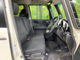 運転席シート廻りは使用感も少なく、良好な状態となっています。丁寧に使われていたことがよくわかりますね。
