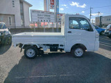 車両右側より