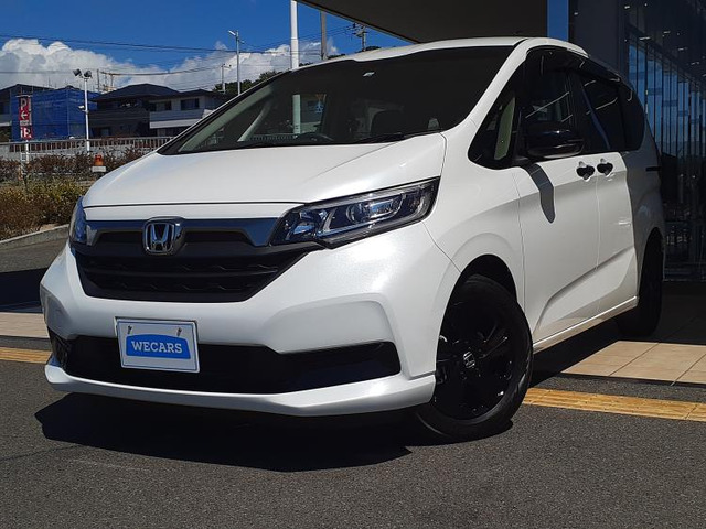 フリード1.5 G ブラックスタイル