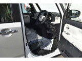 【運転席・助手席】運転もしやすい広々空間!