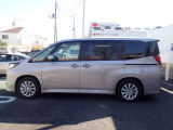 納車前に整備を行いその際に、エンジンオイル、オイルフィルター、ワイパーゴムの交換を実施いたします!!