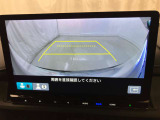 バックモニターです。後退時も安心ですね。でも、モニターばかり頼らず自分の目で後方確認もしてくださいね。