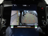 リアビュー+サイドビューカメラ装備!ガイドラインがスムースな車庫入れをサポートいたします!車庫入れの安心感がアップしますね☆
