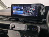 日産メーカーナビ、フルセグTV、AppleCarPlay・Bluetooth機能が付いておりますので快適にドライブを楽しむ事が出来ます。