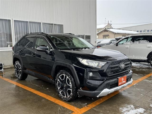 RAV4 2.0 アドベンチャー 4WD 禁煙車 純正9インチディスプレイオーディ（6BA-MXAA54）