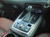 マニュアルモード付6速ATを搭載です。