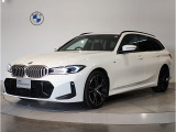 BMW 320dxT Mスポーツ アルピンホワイトが入庫しました。セダンに比べ荷物の積み下ろしもらくになり在庫台数も少ない希少なツーリングになります。