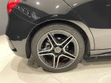 車両は屋内展示しておりますので天候に関係なくごゆっくりコンディションご確認頂けます。車両を倉庫へ保管している場合が御座いますのでご来店前に在庫確認頂けると幸いです。TEL072-784-8800