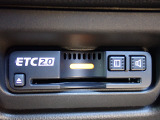 ■【ETC車載器】が装備されています。セットアップをしてお渡しとなり、ETCカードを差し込むだけで高速道路の利用が可能です。