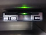 ■【ETC車載器】が装備されています。セットアップをしてお渡しとなり、ETCカードを差し込むだけで高速道路の利用が可能です。