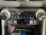 【オートエアコン】車内温度を感知して自動で温度調整をしてくれるのでいつでも快適な車内空間を創り上げます!