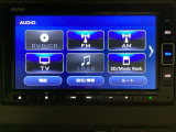 ナビゲーションはフルセグTV、インターナビ対応のGathers純正メモリーナビを搭載しています。Bluetoothオーディオ機能がありますので、スマートフォンなどの音楽も再生できます。