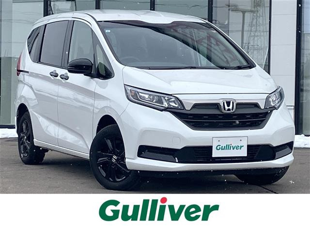 フリード1.5 G ブラックスタイル 4WD修復歴無し