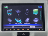 純正SDナビを装着しています。Bluetooth(ブルートゥース)・USB接続/CD・DVD再生/フルセグ視聴等が使用できます。