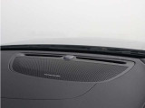 【harman/kardon】世界のオーディオファン垂涎のプレミアムサウンドシステムを搭載。原音に近い音場空間を忠実に再現。乗る人すべてに最良の音響体験を提供します。