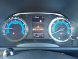 スピードメーターは、文字の一つ一つが明るく点灯いたしますので昼夜問わず視認性の高いメーターになっております♪