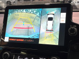 【パノラミックビューモニター】専用のカメラにより、上から見下ろしたような視点で360度クルマの周囲を確認することができます☆死角部分も確認しやすく、狭い場所での切り返しや駐車もスムーズに行えます。