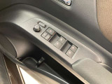 もちろん、パワーウインドウもついております。ワンタッチで窓の開閉が可能です!