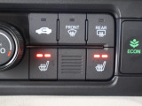 シートヒーター装備付き車!!座席に埋め込まれた電熱線によりシートを暖めることが出来る装備で、温められたシートは、寒い冬には最適です!!