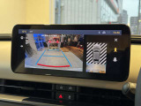 バックカメラにはガイドラインが表示されるので、まっすぐの駐車も楽々です!