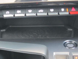 お車についてご不明な点がございましたら、お気軽にお問い合わせください。お急ぎの際は、お電話でのお問い合わせも大歓迎です。
