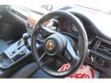 ステアリングの擦れもなく良い状態です♪