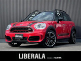 ◆LIBERALAは、輸入車選びの新たなスタイルを提案するインポート・セレクト・ブランドです。オーナー様となる方がクルマから直接感じる感性を第一にした、最良の一台との出会いをコーディネートいたします。