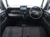 ◆視界広々で非常に運転しやすくロングドライブでも疲れを感じさせないすっきりとまとまったインパネ周りです。