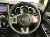 ステアリングも使用感が少なく、きれいな状態となっております♪