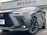 【三眼LEDヘッドライト】スタイリッシュな見た目の三眼LEDヘッドライトを装備♪スタイルだけでなく、夜間の走行も視界良好で安心してお乗りいただけます。