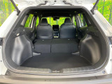普段のお買い物や通勤、送迎等に十分な荷室スペースを確保しております。セカンドシートを倒すと、大きな荷物の積載も可能です♪