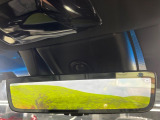 【デジタルインナーミラー】カメラが撮影した車両後方の映像をルームミラー内に表示。クリアな視界で状況の確認が可能です!※ドラレコ機能ご利用には別途SDカードをご用意いただく場合があります。