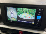 【パノラミックビューモニター】専用のカメラにより、上から見下ろしたような視点で360度クルマの周囲を確認することができます☆死角部分も確認しやすく、狭い場所での切り返しや駐車もスムーズに行えます。