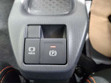◇電動パーキング◇オートブレーキホールド◇信号待ち等、ブレーキを一度踏み込むとブレーキ状態を保持してくれます☆