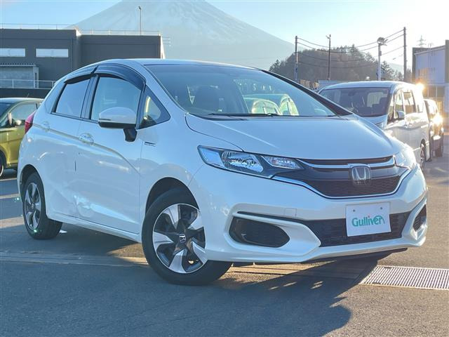 フィット1.5 ハイブリッド F修復歴無し