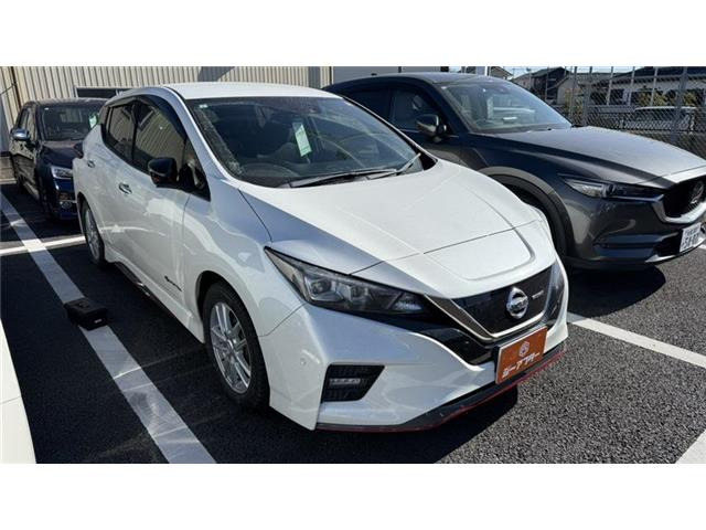 リーフNISMO純正ナビ フルセグ 360度カメラ