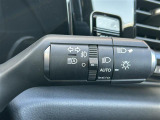 【オートライト(AUTO)】外の明るさをシステムが感知して、自動でヘッドライトが点灯します!ヘッドライトをつけ忘れを防ぐ便利機能です。