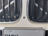 ☆BMWの代名詞とも言える【キドニーグリル】一目見ただけでBMW車であると認識できる確固たるアイコンとして存在感を放ちます☆