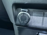 シガーソケット用の充電器が使用可能です!