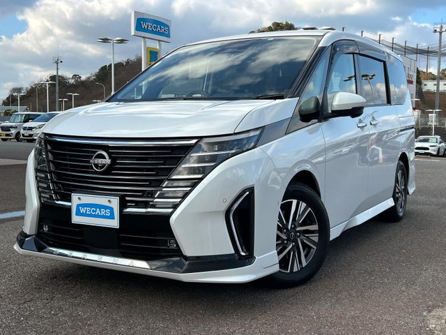 セレナ1.4 e-POWER ルキシオン