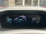 3Dのスピードメーターは視認性も良くインテリアデザインも高く評価されております