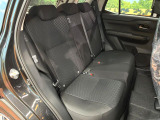 後部座席も気になるようなキズ・汚れやへたり等、大きなダメージはなく、良好な状態です。
