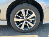 アルミホイール装着しております。