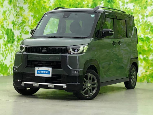 デリカミニ T プレミアム 4WD 